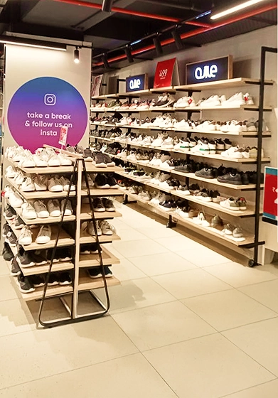 The Ultimate Guide to Modern Shoe Shop Design