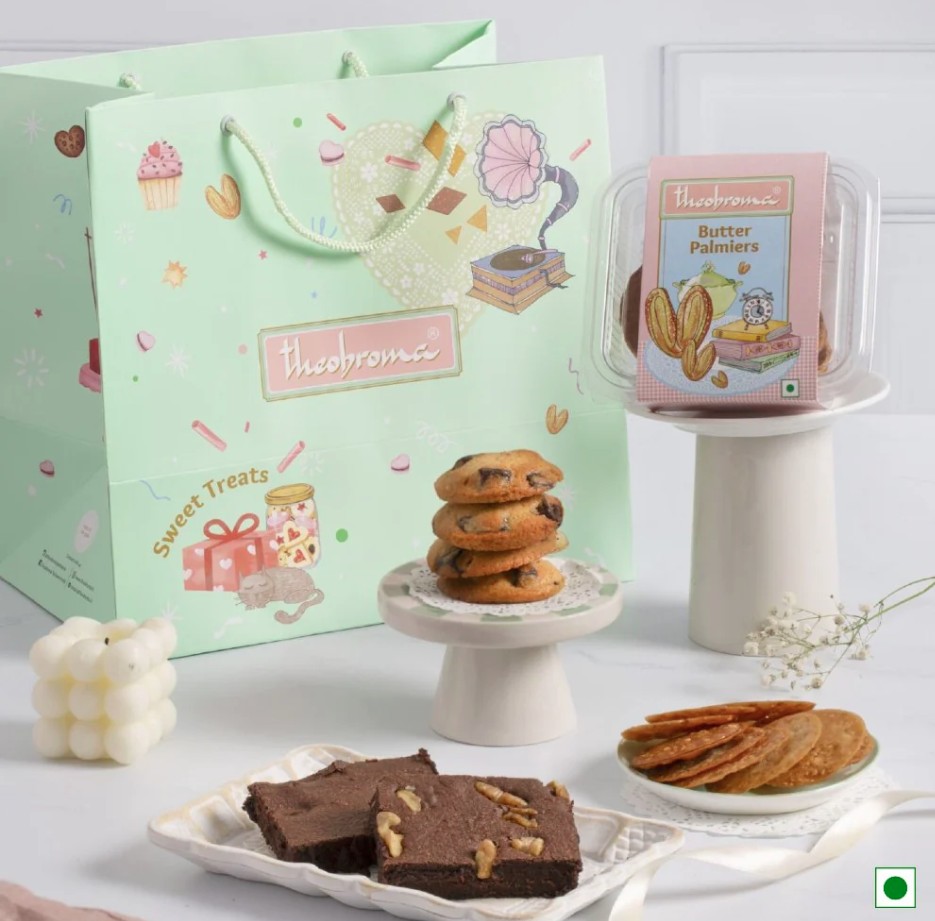 Ultimate Festive Essentials: Cakes & Gift Bags Ultimate Festive Essentials: Cakes & Gift Bags