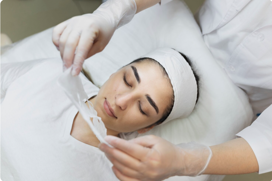 Chemical Peel Treatment in Dubai – Safe and Effective Skin Resurfacing