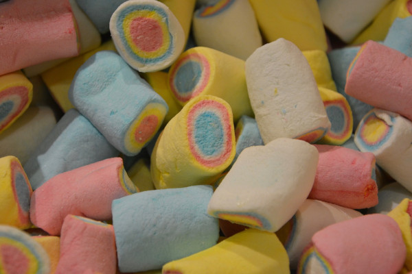 Creating Striking Candies with Red Cabbage Concentrate Naturally