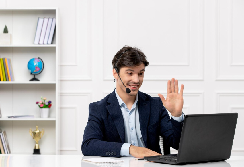 10 Virtual Meeting Etiquette Tips to Look Professional Online