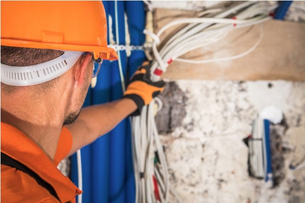 Cutting-Edge Commercial Electricians in Telford: Innovation for Business