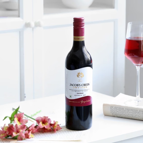What makes red wine a popular choice for everyday drinking