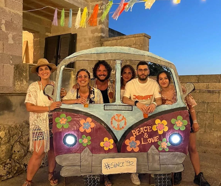 Photo Booth Cost North West details people usually figure out later