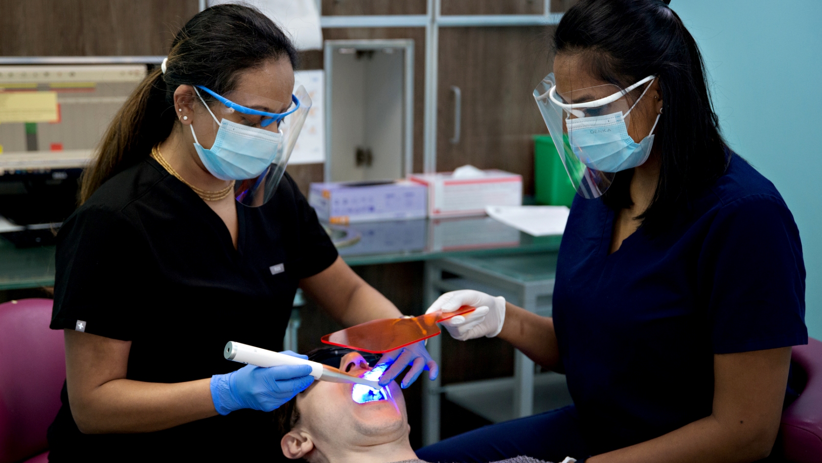 How An Emergency Dentist In Milton Keynes Can Relieve Tooth Pain Fast