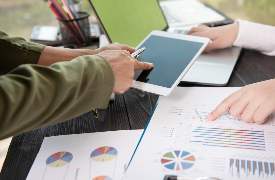 Statistical Inference & Hypothesis Testing: Driving Evidence-Based Business Strategies