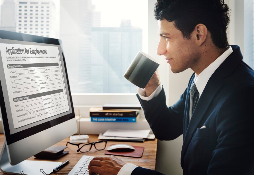 How to Choose the Right Business Activity for Company Registration in the UAE
