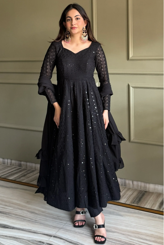 Dark vs Bright: Choosing the Right Salwar Suit Colour for Every Occasion