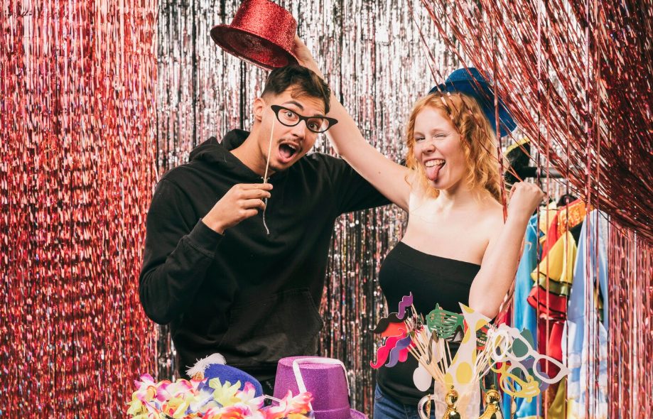 Cheap Photo Booths for Rent for Parties, Weddings and Small Events