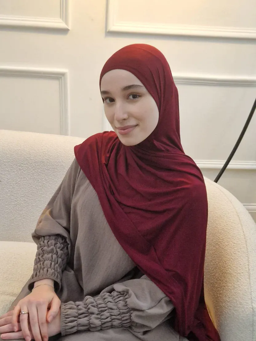 How to Style a Jersey Hijab With Magnetic Buckle in Seconds