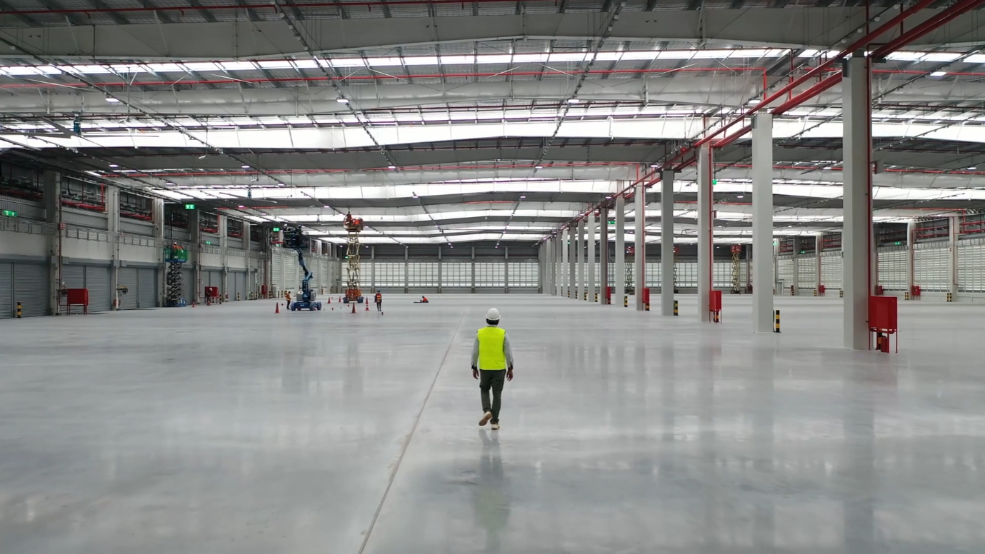 Epoxy store products help contractors handle flooring projects better