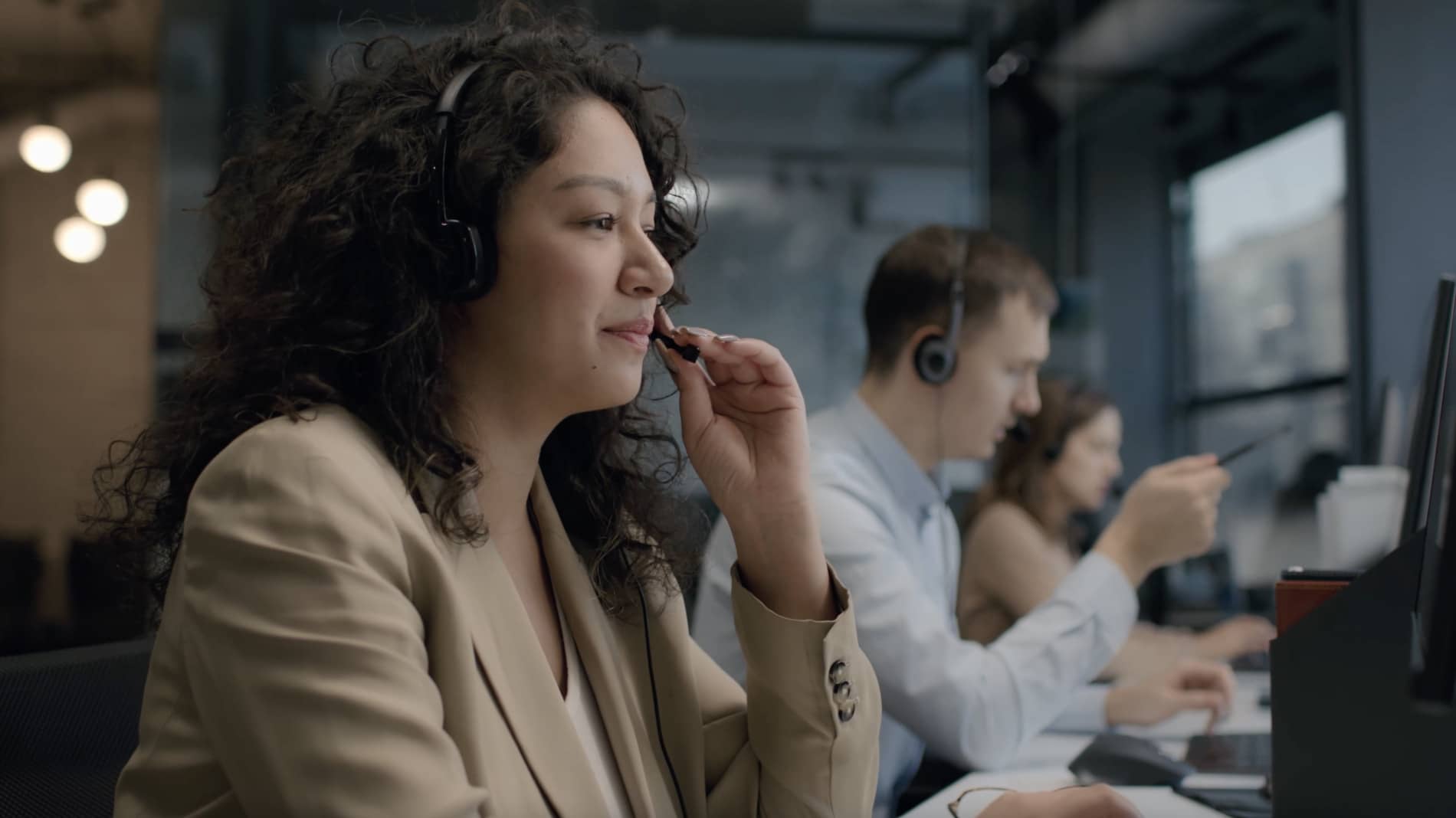 How a Call Center Assessment and Contact Center Assessment Improve Customer Experience