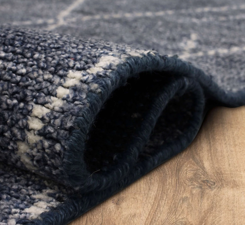 Traditional vs. Modern Rug Styles: Finding the Right Look for Your Space