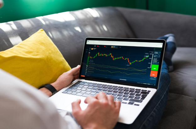 Why Reading an Online Trading Platform Review Matters Before Choosing a Trading Platform
