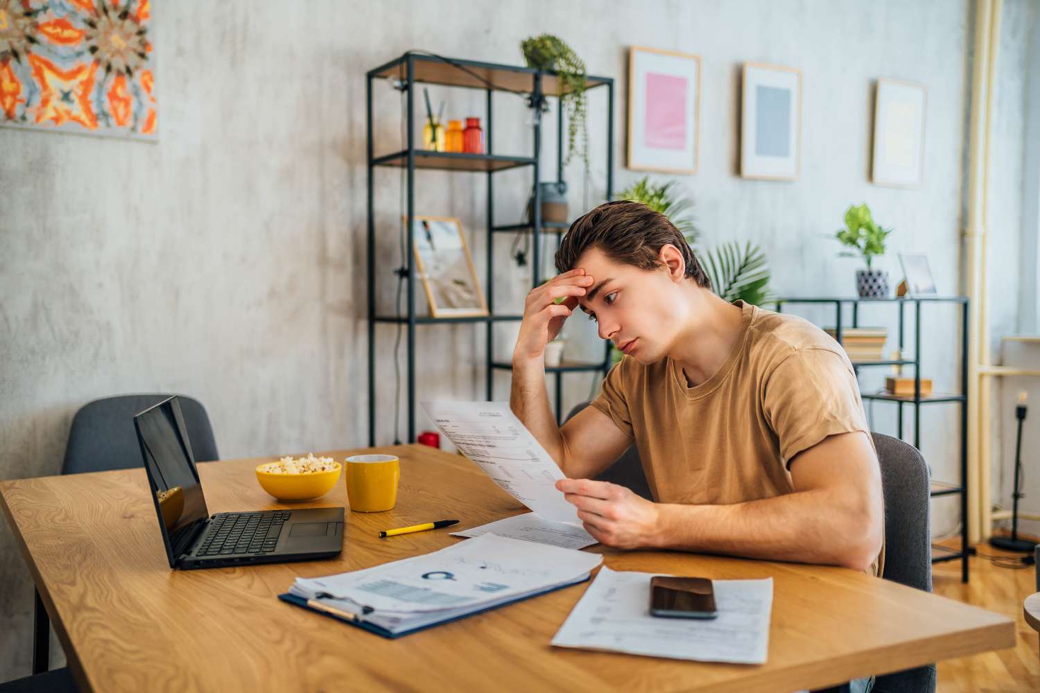 Too Many Loans to Track? Simplify Your Student Loan Payments