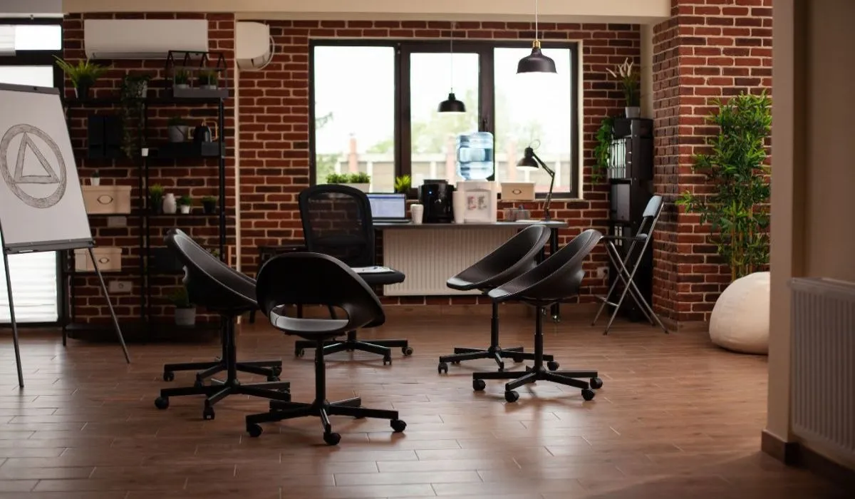Professional office interior designer in Noida for commercial projects