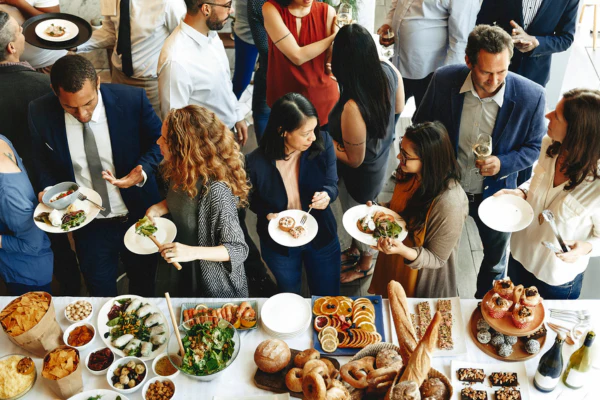 Solving the Family Dinner Dilemma: How Food Cart Pods Cater to Everyone