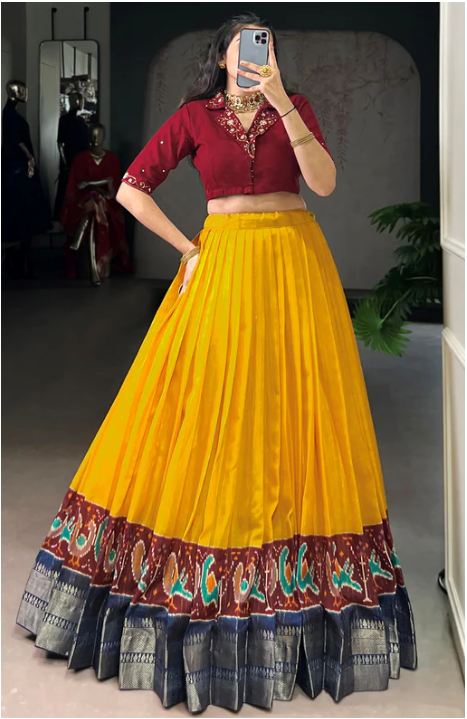 Crop Top Lehenga vs Party Wear Lehenga: Which Style Matches Your Fashion Personality?