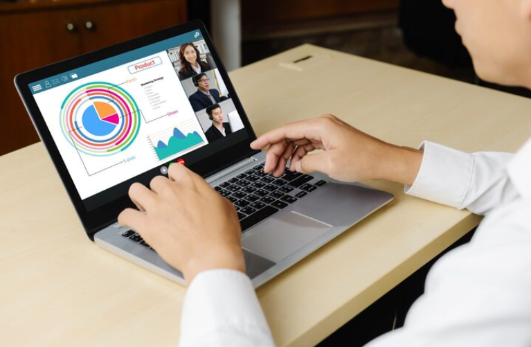 Scaling an Online Business: Why Expert Coaching Makes the Difference