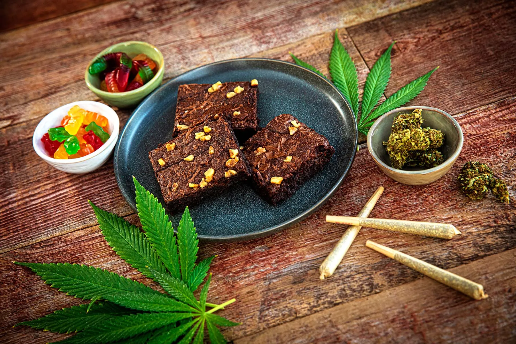 The Growing Demand for Weed Delivery Online in Today’s Market
