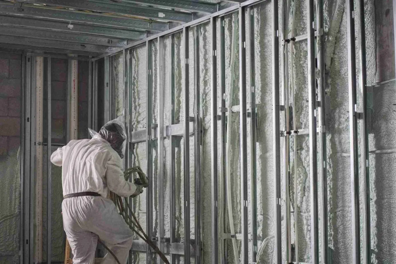How Much Does Spray Foam Insulation Cost in Florida and What Affects the Price? How Much Does Spray Foam Insulation Cost in Florida and What Affects the Price?