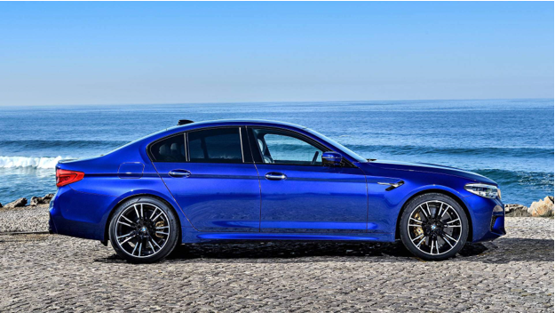 A First-Time Visitor’s Guide to Choosing a Luxury Car in Cape Town A First-Time Visitor’s Guide to Choosing a Luxury Car in Cape Town