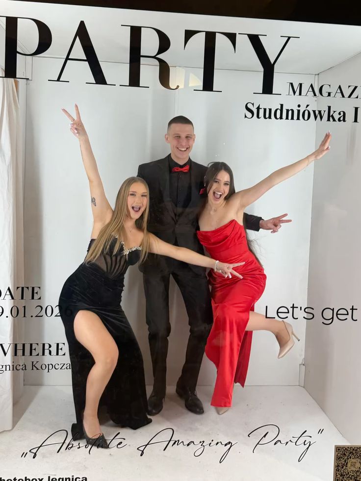 Photo Booths For Rental That Suit Weddings, Parties, And Corporate Events