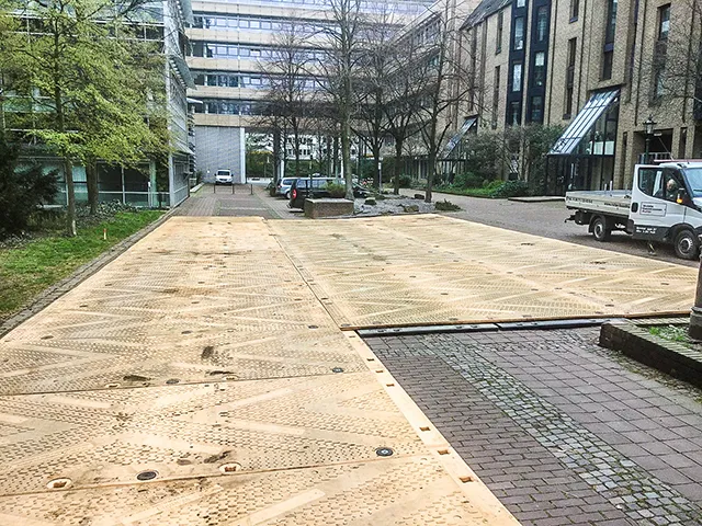 Isotrack X floor protection