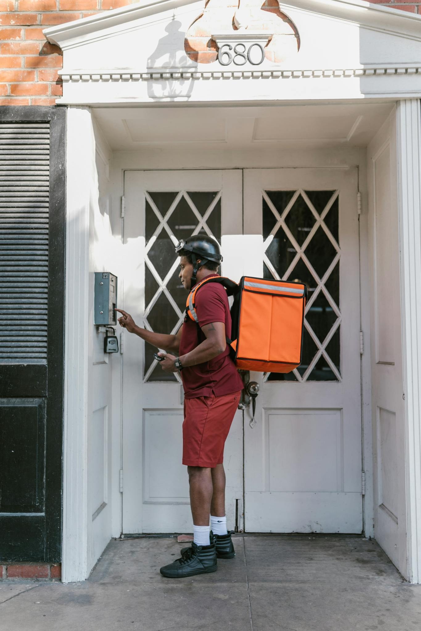 Useful Home Delivery Tips For Tracking Packages Without Confusion
