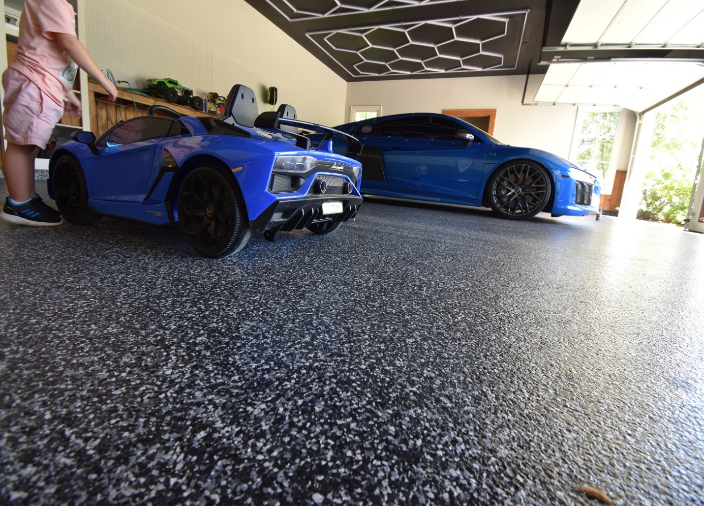 How to Choose Garage Flooring in Cincinnati for Your Home How to Choose Garage Flooring in Cincinnati for Your Home