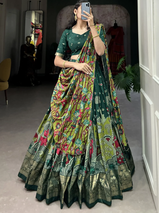 How Printed Chaniya Cholis Give Traditional Navratri Fashion a Fresh Direction How Printed Chaniya Cholis Give Traditional Navratri Fashion a Fresh Direction