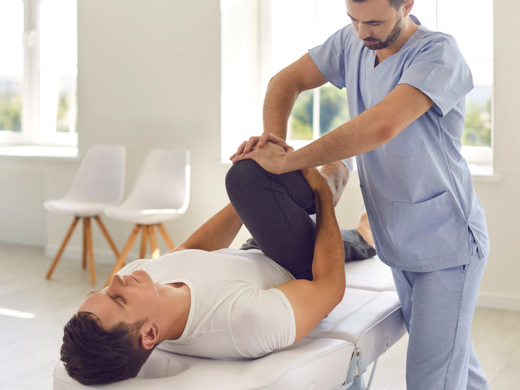 Understanding Chiropractic Treatment and When to Consult a Chiropractor