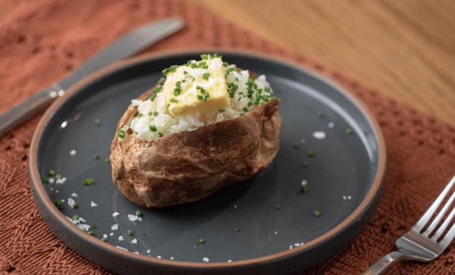 Why Easy Baked Potatoes Are Still Effective In A World Of Difficult Recipes