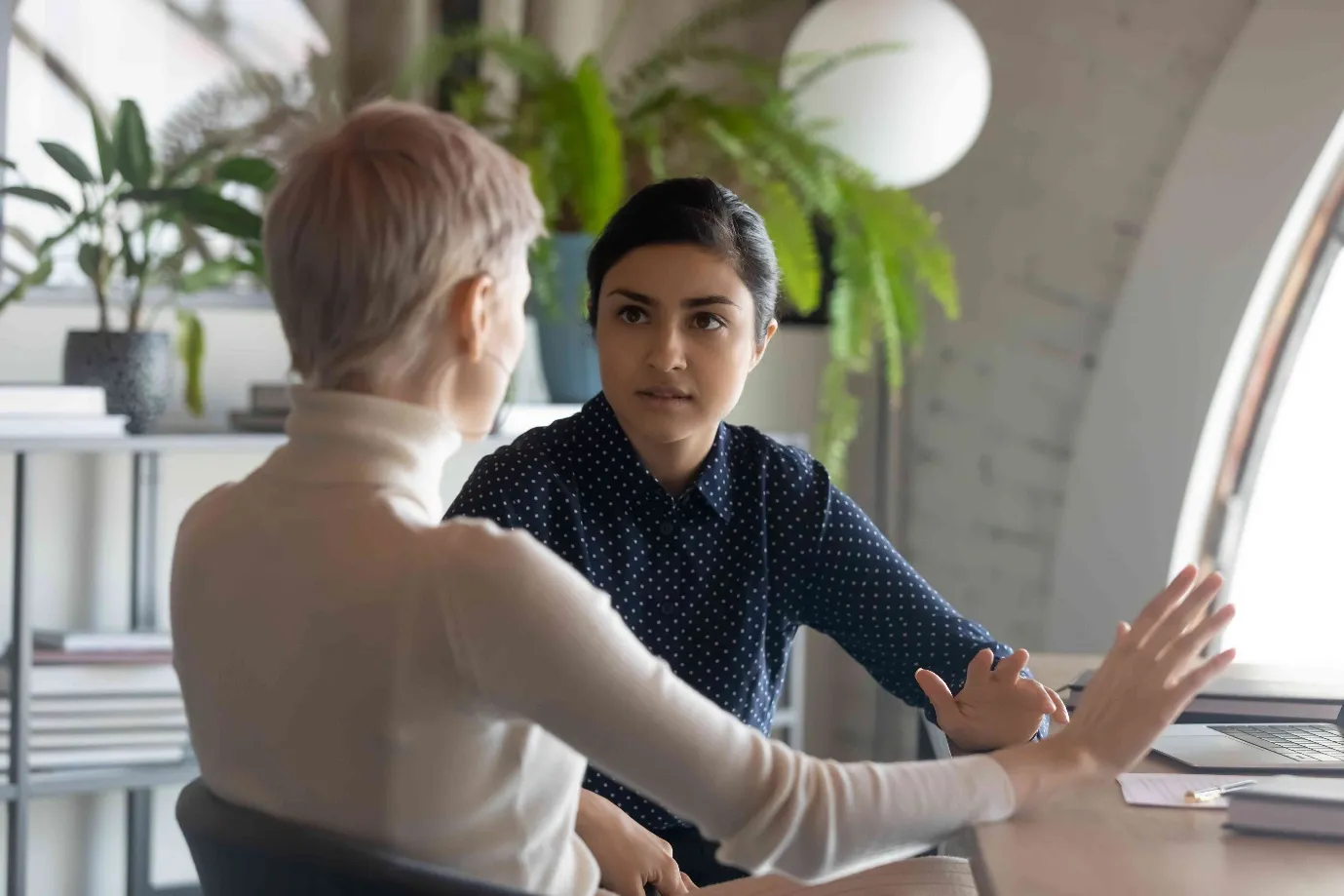 Unsolicited Advice: Definition, Types, and Ways to Respond