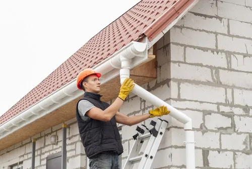 Warning Signs That Your Gutters Need To Be Repaired or Replaced | Gutter  Guys