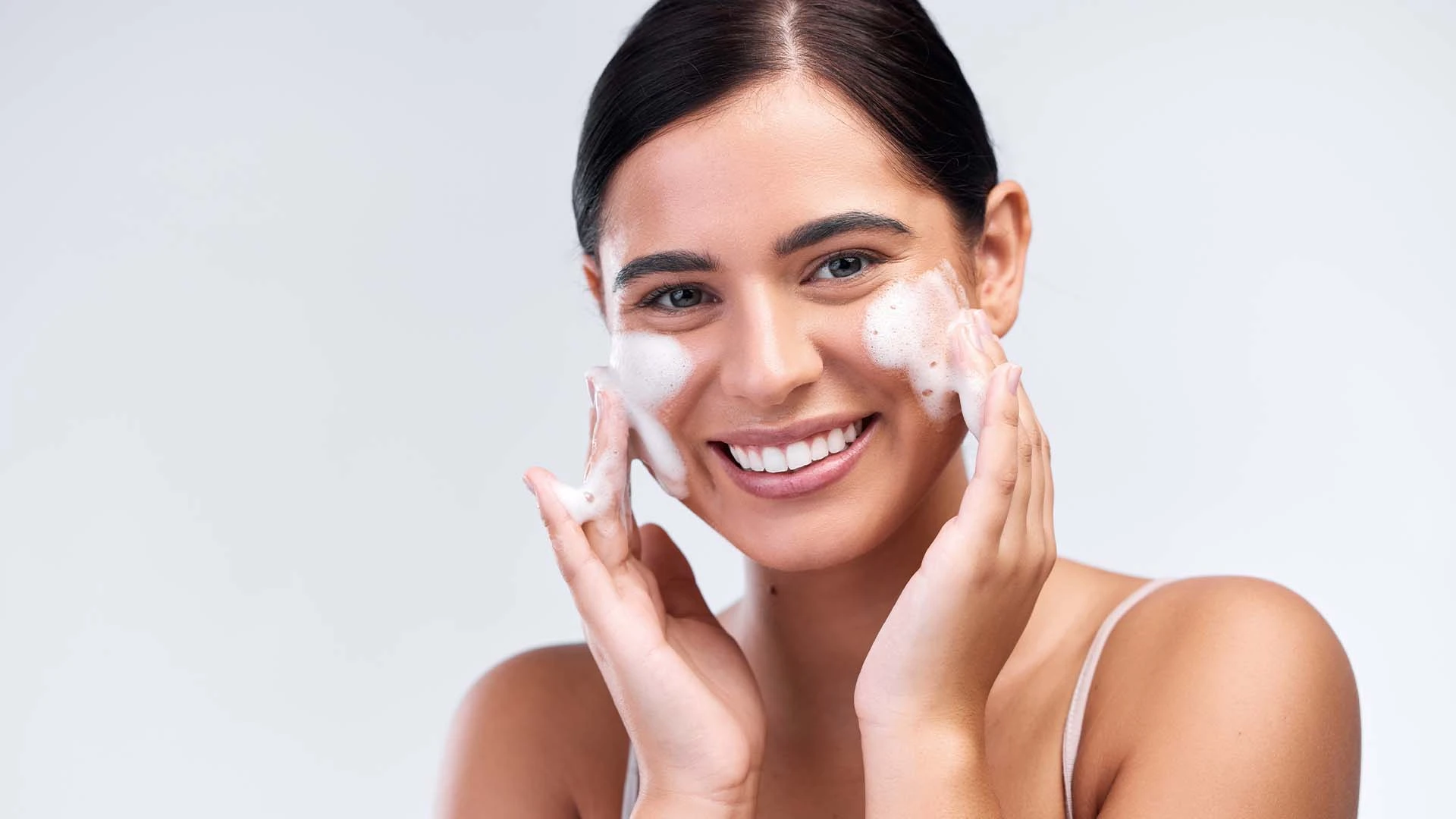 9 Postpartum Skin and Hair Care Tips 9 Postpartum Skin and Hair Care Tips