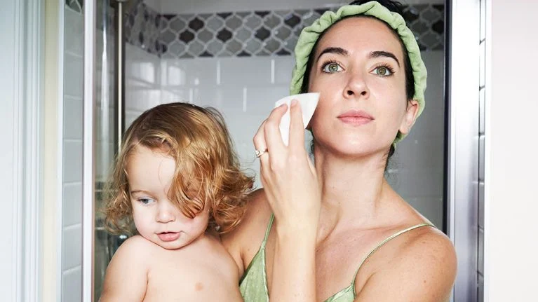 Postpartum Skincare Made Simple for New Moms Postpartum Skincare Made Simple for New Moms