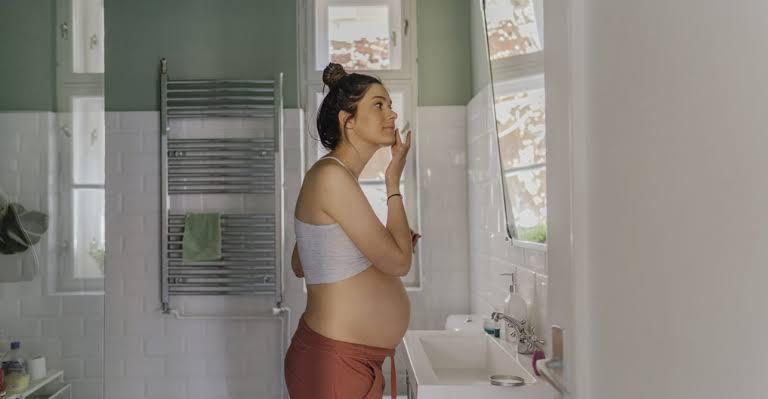 Skincare During Pregnancy: Safe Tips for Healthy & Glowing Skin Skincare During Pregnancy: Safe Tips for Healthy & Glowing Skin