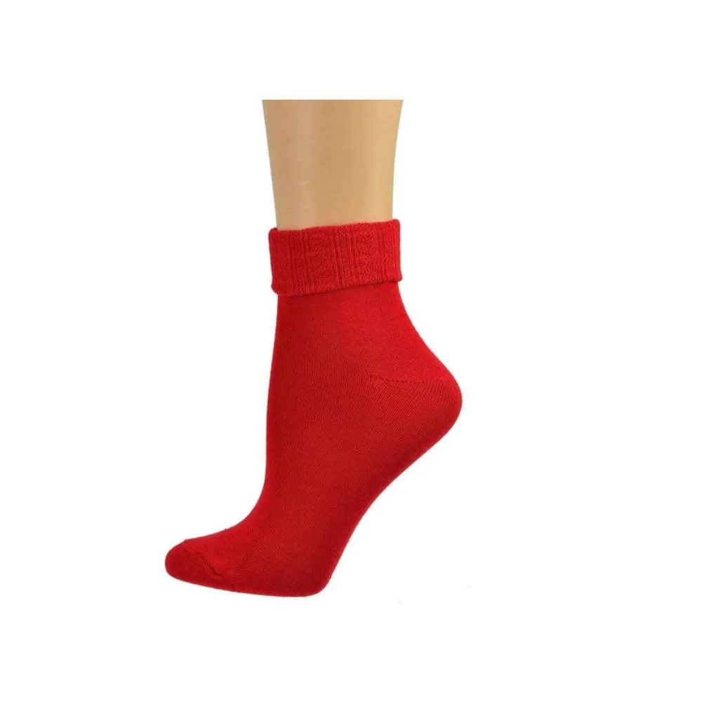 Small Details, Big Impact: How Socks Finish a Woman’s Outfit Small Details, Big Impact: How Socks Finish a Woman’s Outfit