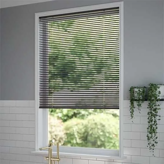 Venetian Blinds, Vertical Blinds and Terrazzo Tiles: Choosing Window and Floor Finishes for UAE Homes Venetian Blinds, Vertical Blinds and Terrazzo Tiles: Choosing Window and Floor Finishes for UAE Homes