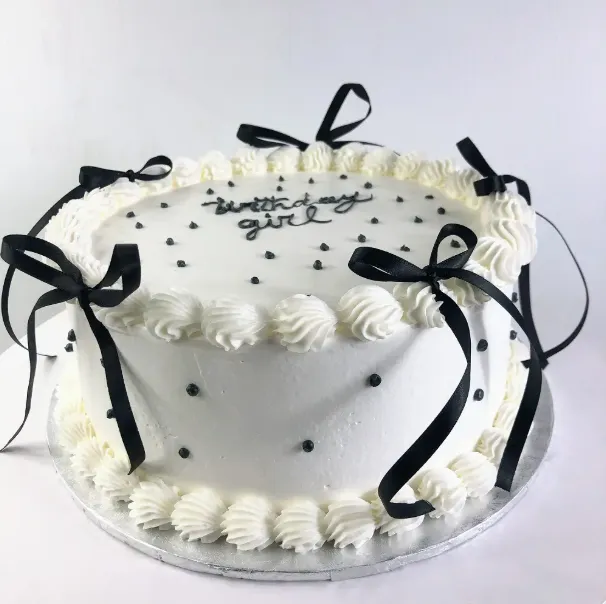 What Makes a Great Birthday Cake? A Toronto Party Planning Guide
