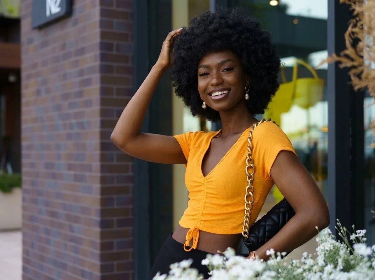 Why Kinky Curly Hair Extensions Are Becoming an Everyday Style Essential