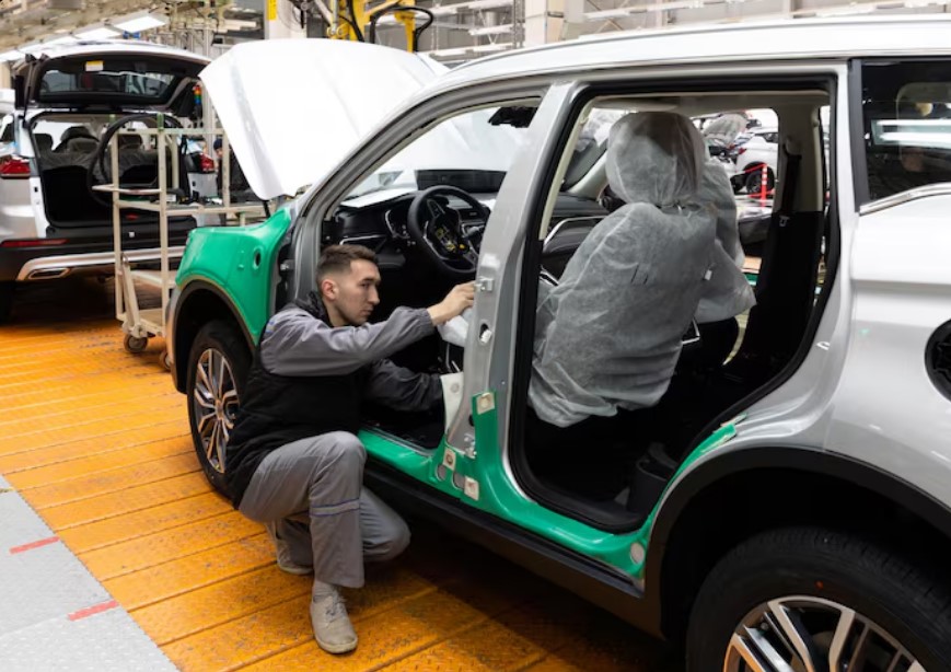 What Every Driver Should Know Before Choosing an Auto Body Shop in Aurora